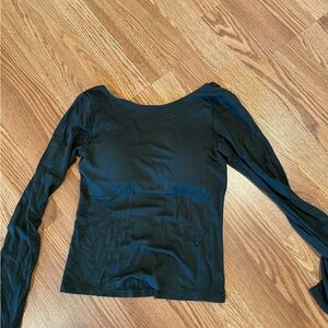 Uniqlo Dark Green Build-in Bra HEATTECH Tee